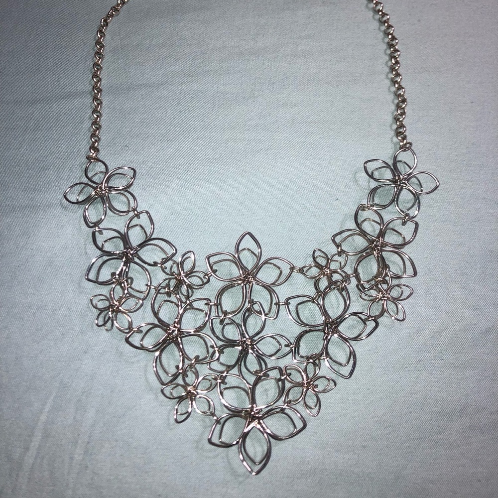 Flower Necklace!